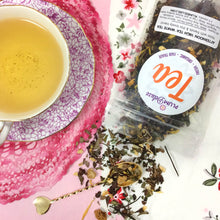 Load image into Gallery viewer, Plum Deluxe Tea Afternoon High Tea White Tea (Peach - Pear)