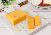 Load image into Gallery viewer, Keystone Cheese Cinnamon Apple Cheddar