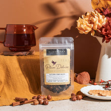 Load image into Gallery viewer, Plum Deluxe Tea Autumn Vibes Black Tea (Cinnamon / Hazelnut)