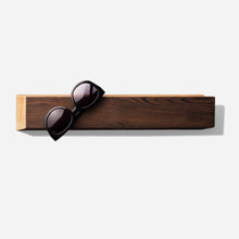 Load image into Gallery viewer, Formr Cool sunglass holder