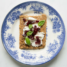 Load image into Gallery viewer, Norwegian Baked Sea Salt Flakes Knekkebrød Organic Crackers Bags - 12 Bags x 6oz case