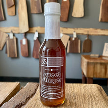 Load image into Gallery viewer, Sweet Stinger - Garlic & Umami Hot Raw Honey