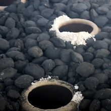 Load image into Gallery viewer, Black Mineral Salt - Burlap & Barrel