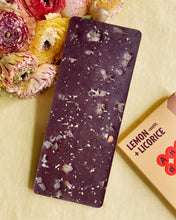 Load image into Gallery viewer, Antidote Chocolate LOLA: LEMON + LICORICE 84% - 12 Bars