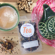 Load image into Gallery viewer, Plum Deluxe Tea No Obligations Decaf Black Tea (Hazelnut - Almond - Cinnamon)