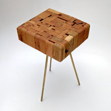 Load image into Gallery viewer, Formr Assemblage side table
