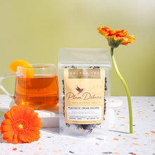 Load image into Gallery viewer, Plum Deluxe Tea Peaches 'n' Cream Oolong Tea (Peach-Vanilla)