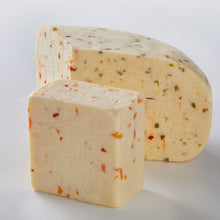 Load image into Gallery viewer, Keystone Cheese Pico De Queso Cheddar