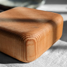 Load image into Gallery viewer, Formr Pillow trivet