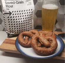 Load image into Gallery viewer, It also has 6 g of protein per 30 g - 25% more protein than quinoa.
