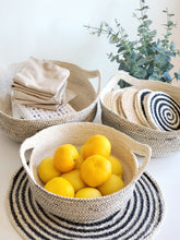 Load image into Gallery viewer, KORISSA Amari Fruit Bowl - Black