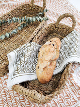 Load image into Gallery viewer, KORISSA Savar Bread Basket with Natural Handle