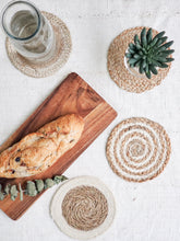 Load image into Gallery viewer, KORISSA Natural Coaster Trivet Gift Set with Green pouch