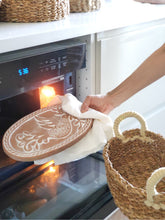 Load image into Gallery viewer, KORISSA Bread Warmer & Basket Gift Set with Tea Towel - Bird Oval