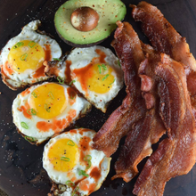 Load image into Gallery viewer, Omnivore Vulcano and eggs