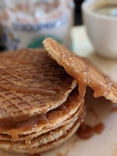 Load image into Gallery viewer, Stroop Club Traditional Caramel Plant Based and Organic Stroopwafels Box - 12 packs x 2-pack case