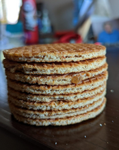 Load image into Gallery viewer, Stroop Club Gluten Free Traditional Caramel Organic Stroopwafels (NOT VEGAN Box - 12 packs x 2-pack case