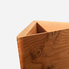 Load image into Gallery viewer, Formr Triangle self-watering, wall-mounted planter