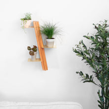 Load image into Gallery viewer, Formr Wallflower plant shelf