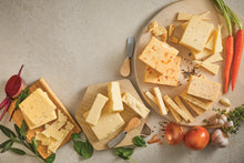 Load image into Gallery viewer, Keystone Cheese Peppercorn Cheddar