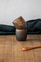 Load image into Gallery viewer, Wool+Clay Burnt Ceramic Copita