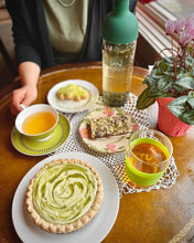 Load image into Gallery viewer, Open Door Tea Coconut Green