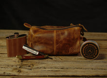 Load image into Gallery viewer, Vintage Gentlemen The Draper Leather Toiletry/Dopp Bag