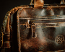 Load image into Gallery viewer, Vintage Gentlemen The “Clark” Pilot Bag