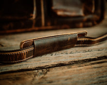 Load image into Gallery viewer, Vintage Gentlemen The “Clark” Pilot Bag