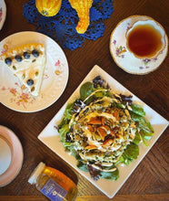 Load image into Gallery viewer, Open Door Tea Peach Oolong