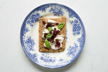 Load image into Gallery viewer, Norwegian Baked Rosemary & Lemon Knekkebrød Nordic Crspbread Bag - 12 bags x 6 oz case