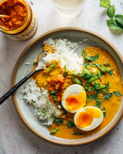 Load image into Gallery viewer, Brooklyn Delhi Coconut Cashew Korma Jar - 6 Jars case
