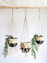 Load image into Gallery viewer, KORISSA Plant Hanger - Bitan