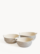 Load image into Gallery viewer, KORISSA Amari Fruit Bowl - Black
