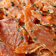 Load image into Gallery viewer, Garlic Butter Salmon Premium Fish Jerky
