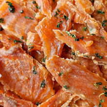 Load image into Gallery viewer, Garlic Butter Salmon Premium Fish Jerky
