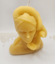 Load image into Gallery viewer, Medusa Beeswax Candle – 7.4 oz
