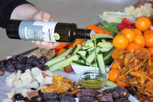 Load image into Gallery viewer, Burroughs Family Farms Organic Extra Virgin Olive Oil Family Blend 2022
