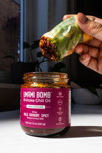 Load image into Gallery viewer, Vuvami Umami Bomb Shiitake Chili Oil Jar - Tingly Sichuan
