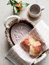 Load image into Gallery viewer, KORISSA Bread Warmer &amp; Basket Gift Set with Tea Towel - Flower
