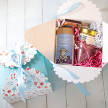 Load image into Gallery viewer, Open Door Tea Floral Gift Box
