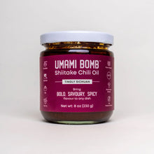 Load image into Gallery viewer, Vuvami Umami Bomb Shiitake Chili Oil Jar - Tingly Sichuan
