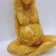 Load image into Gallery viewer, Mother Earth Beeswax Candle – 9.6 oz
