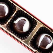 Load image into Gallery viewer, Bixby Maine Maple Vanilla Bonbons GIft Box
