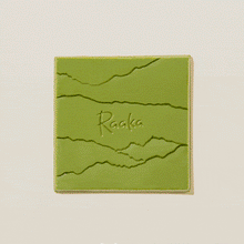 Load image into Gallery viewer, Raaka Chocolate - Matcha Waffle Cone (Box of 10) by Raaka Chocolate - Farm2Me - carro-6361226 - 00850002567854 -
